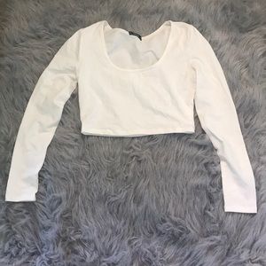 White crop top long sleeve